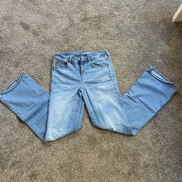 American Eagle Low Waist Boot Cut Jeans - Picture 5 of 8